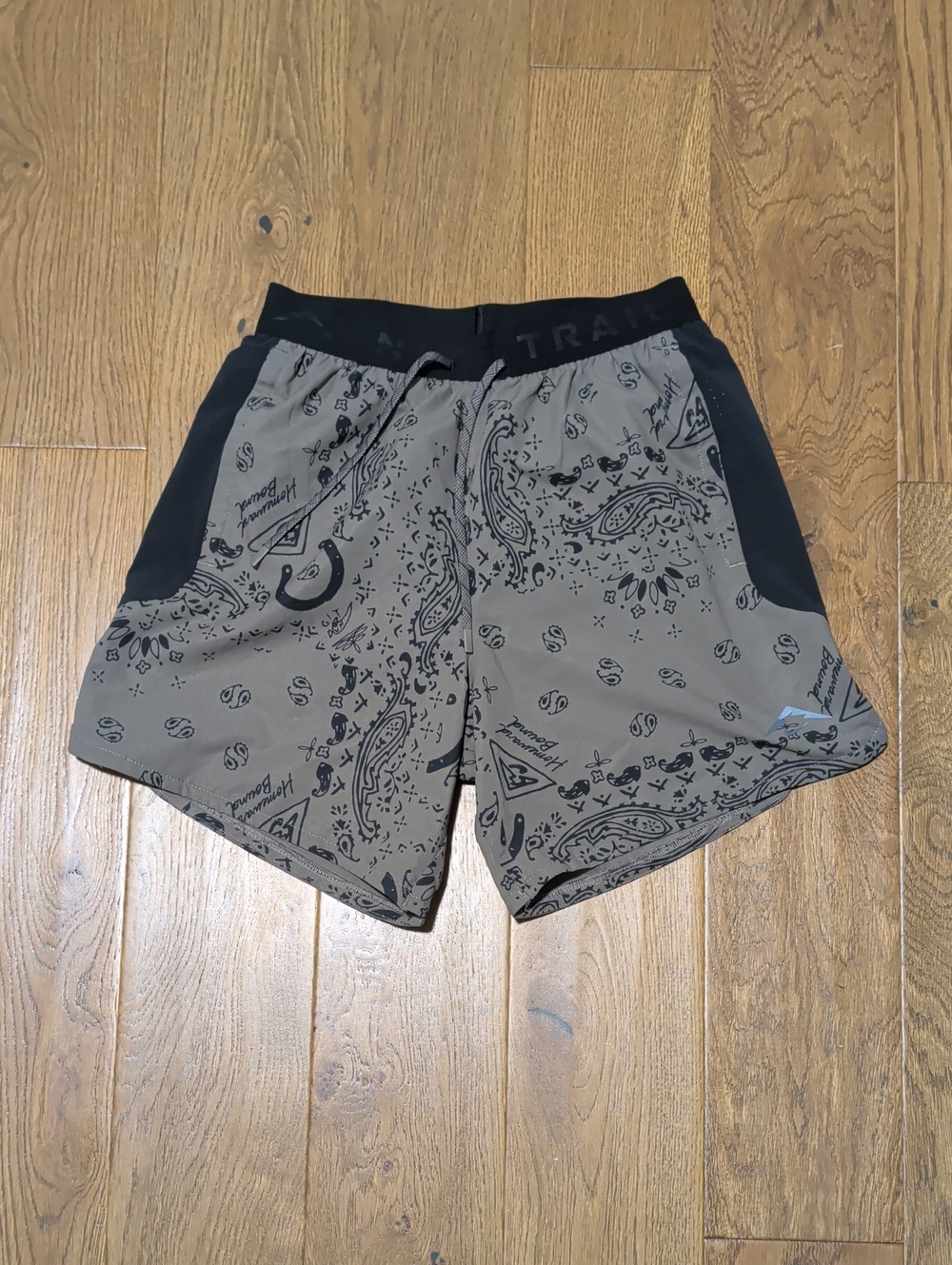 Nike Trail Brief Lined brown/black shorts with Pockets